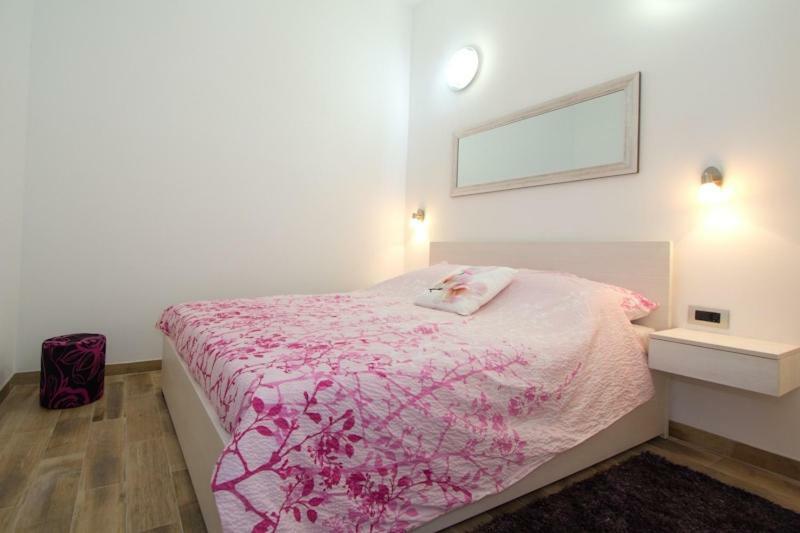 Apartment Radiant Orchid Poreč Buitenkant foto