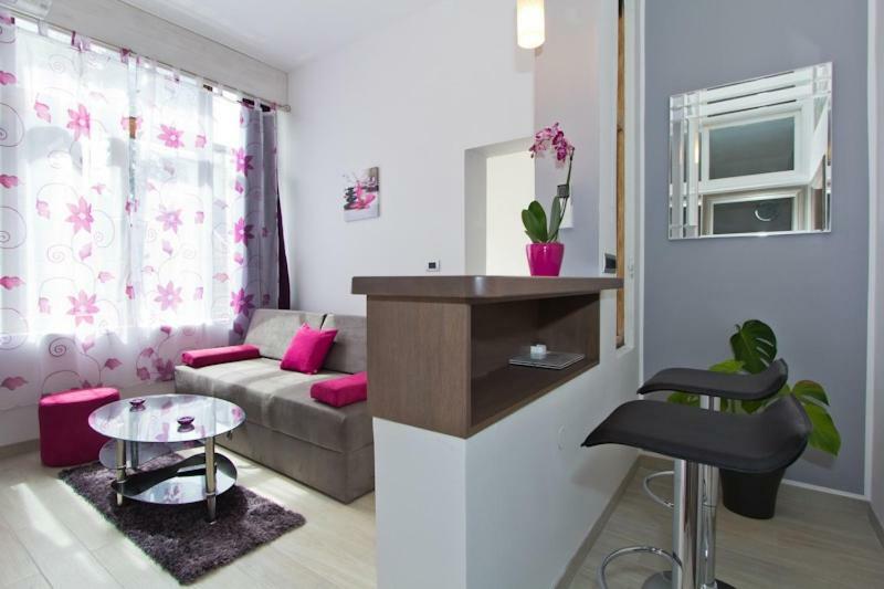 Apartment Radiant Orchid Poreč Buitenkant foto